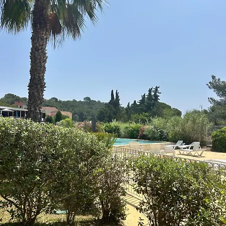 4 A 6 Personnes * La Ciotat
